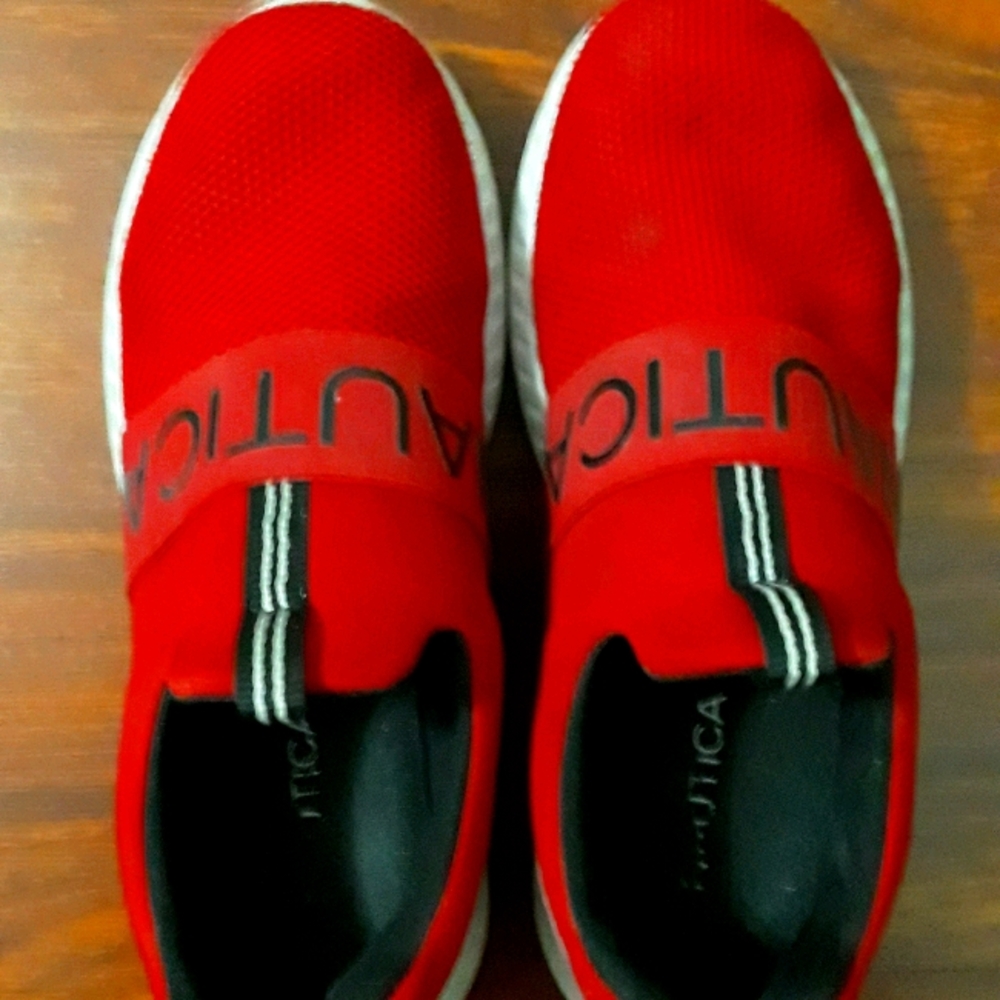 Boys shoes